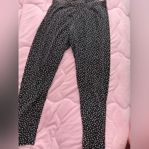 Pants - Small Polka Dot Knit Capri Length Leggings